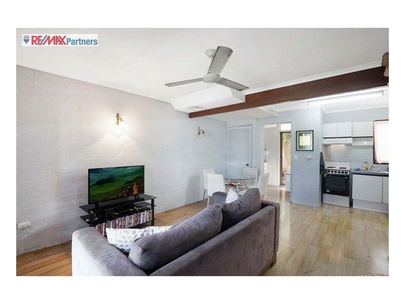 4/10 Denmans Camp Road, Torquay QLD 4655