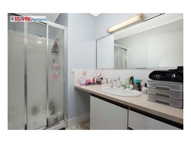 4/10 Denmans Camp Road, Torquay QLD 4655