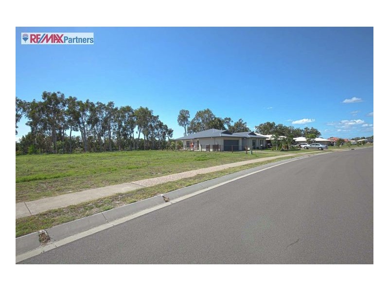 27 Sirenia Drive, Burrum Heads QLD 4659