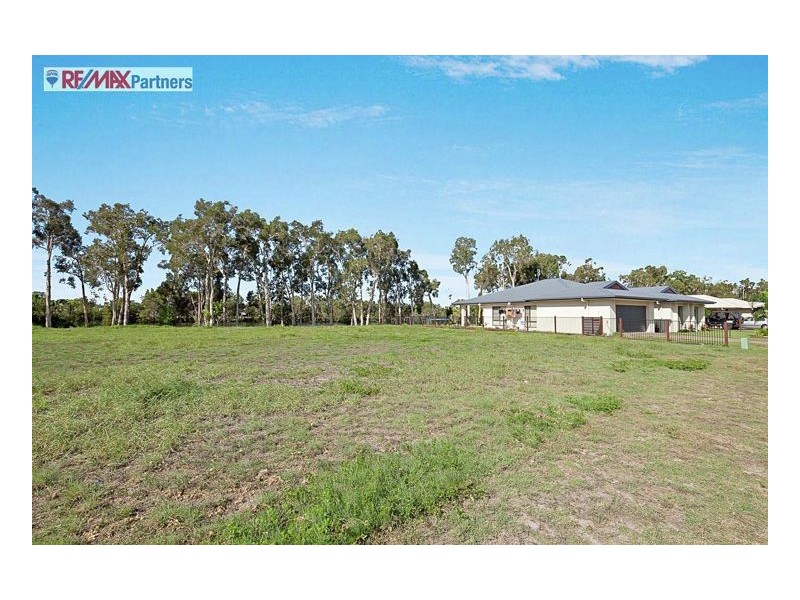 27 Sirenia Drive, Burrum Heads QLD 4659