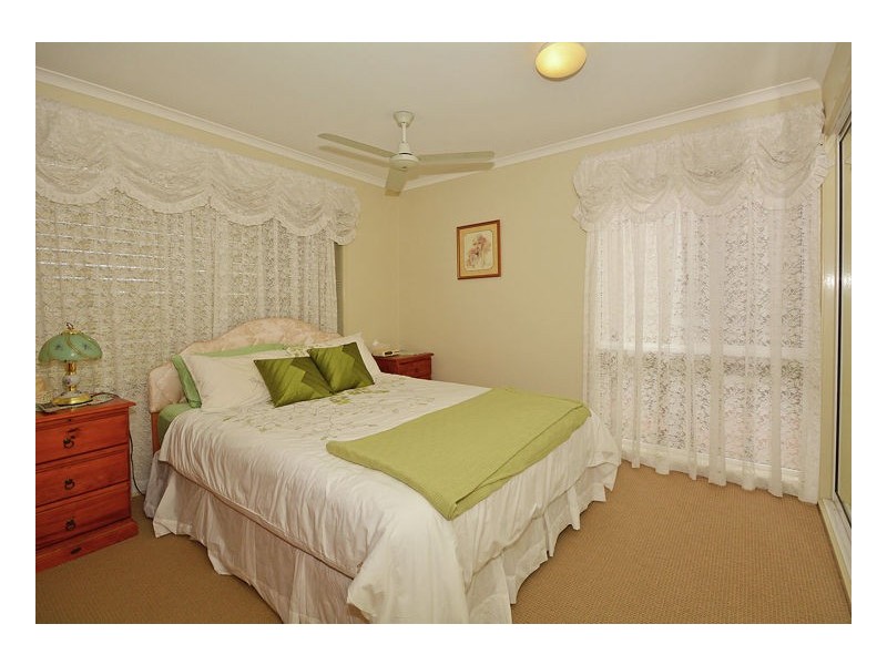 37 Bowerbird Avenue, Eli Waters QLD 4655