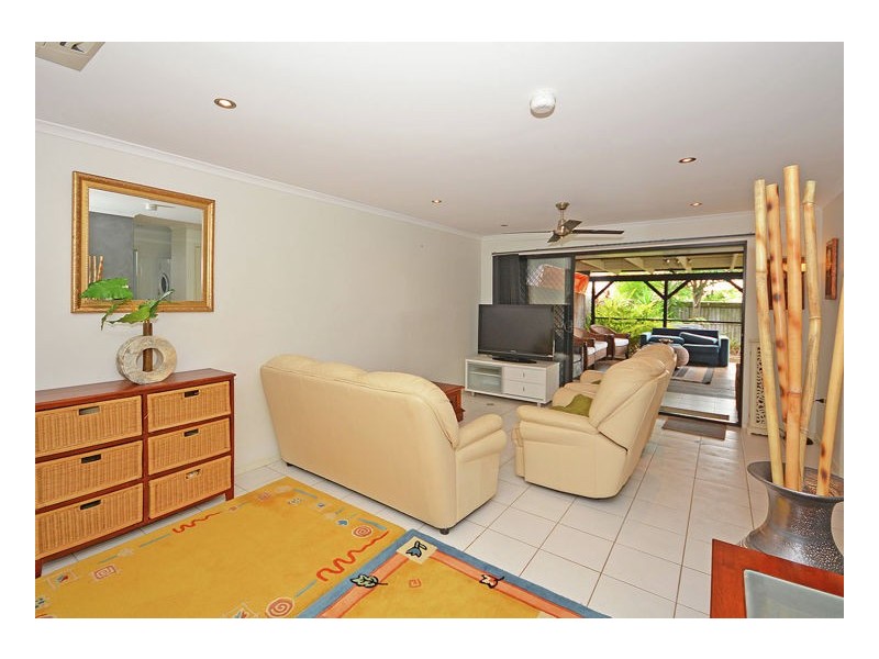 2-11 Lockerbie Court, Kawungan QLD 4655