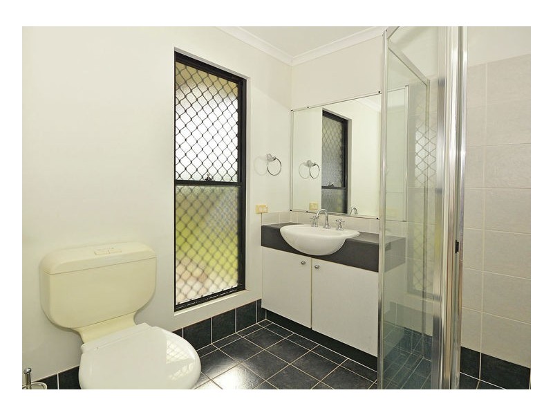 2-11 Lockerbie Court, Kawungan QLD 4655