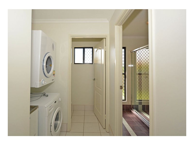 2-11 Lockerbie Court, Kawungan QLD 4655