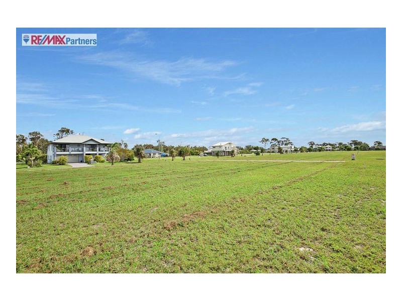 11 Sandcastles Circuit, Burrum Heads QLD 4659