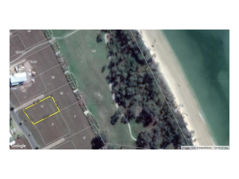 11 Sandcastles Circuit, Burrum Heads QLD 4659