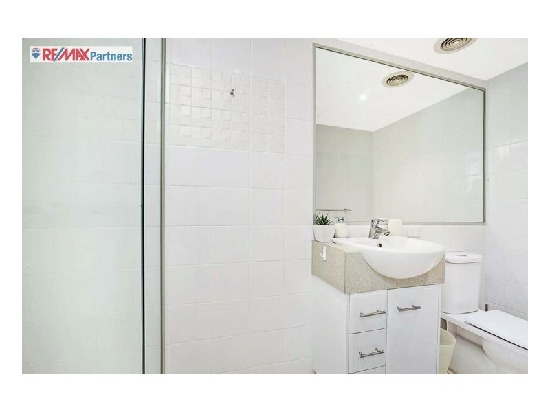 206/239 Esplanade, Pialba QLD 4655