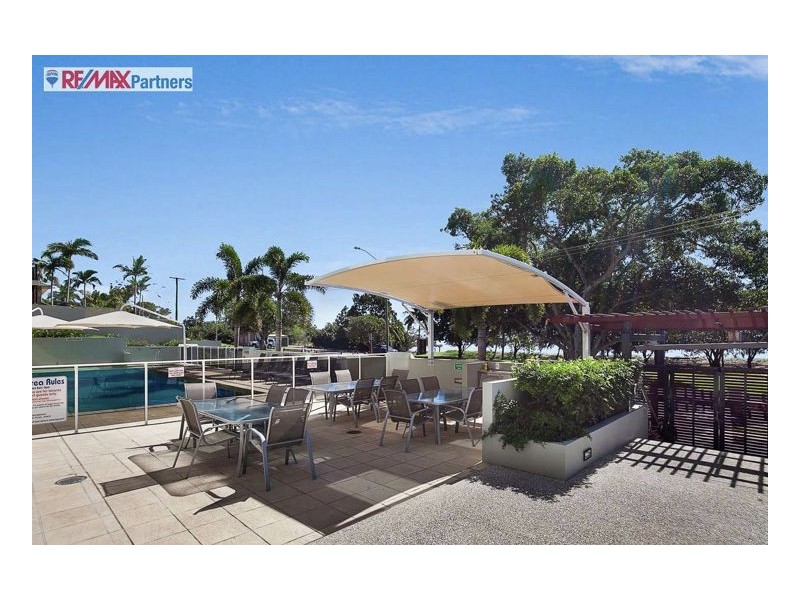 206/239 Esplanade, Pialba QLD 4655