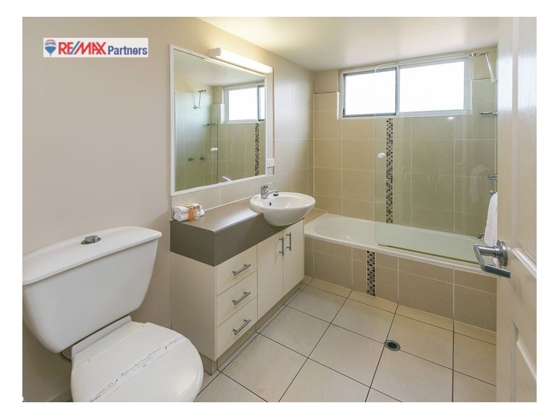 18/397 Esplanade, Torquay QLD 4655