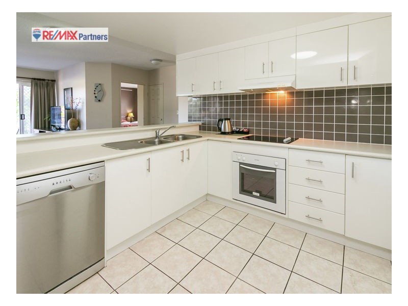 18/397 Esplanade, Torquay QLD 4655