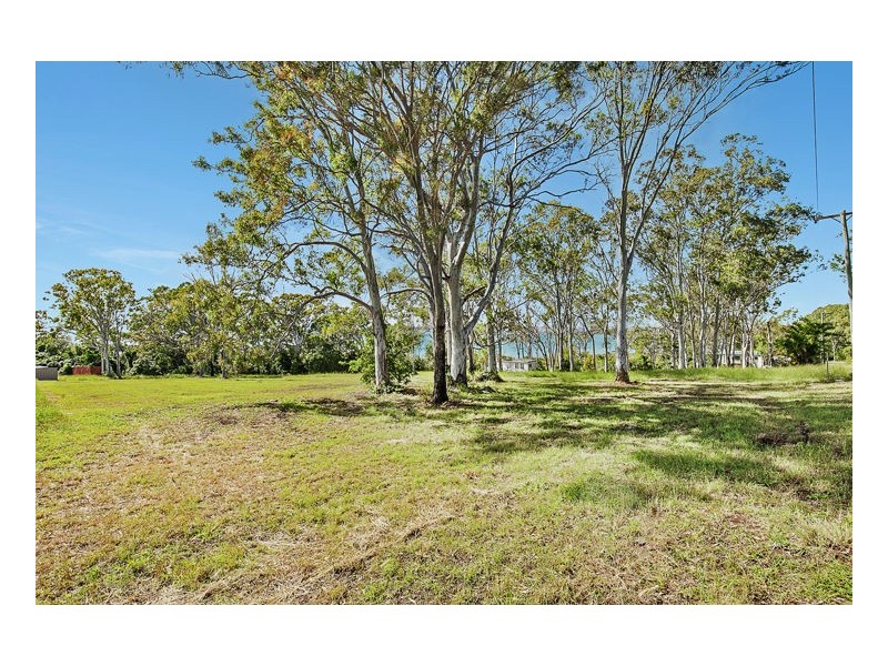 8 Zena Close, River Heads QLD 4655