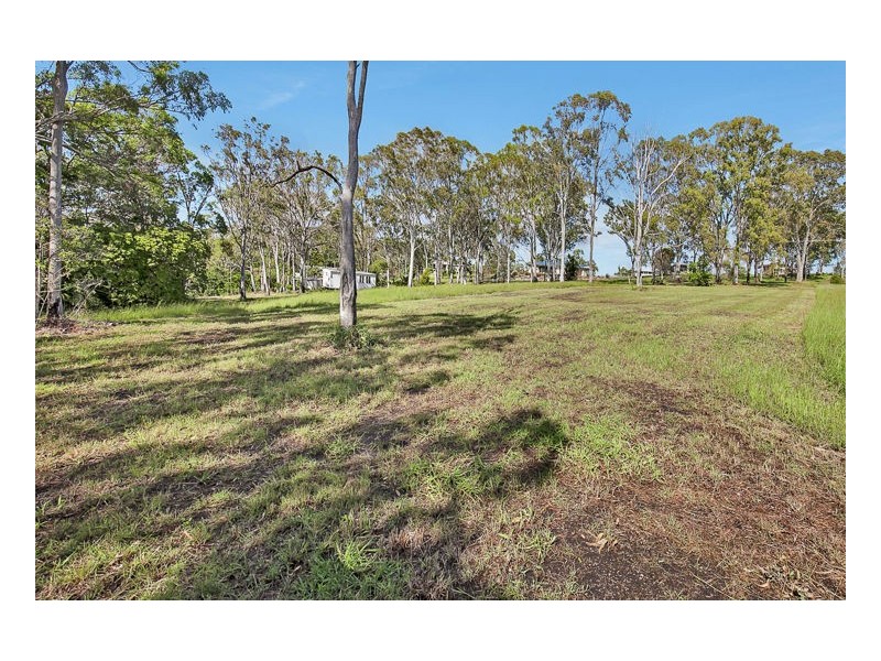 8 Zena Close, River Heads QLD 4655