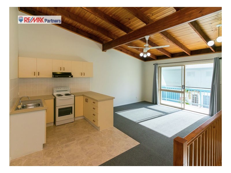 12/4 Pilot Street, Urangan QLD 4655