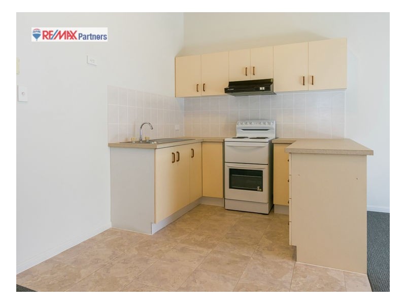 12/4 Pilot Street, Urangan QLD 4655