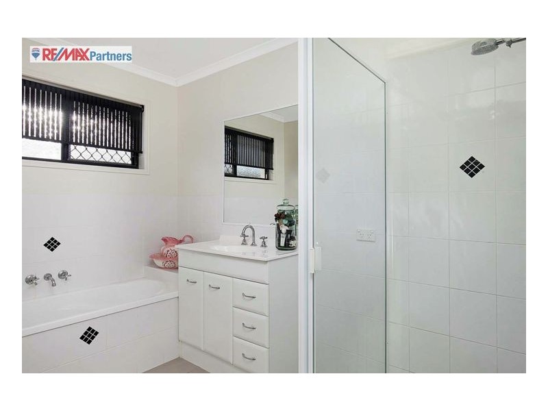 90 Endeavour Way, Eli Waters QLD 4655