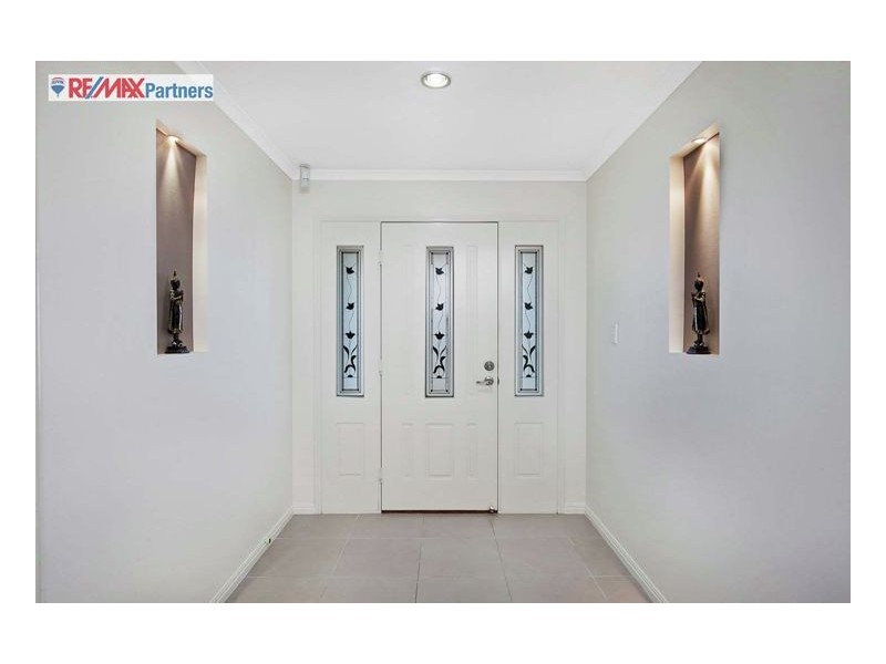 90 Endeavour Way, Eli Waters QLD 4655