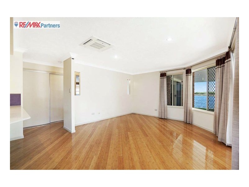 6 Whistler Court, Eli Waters QLD 4655