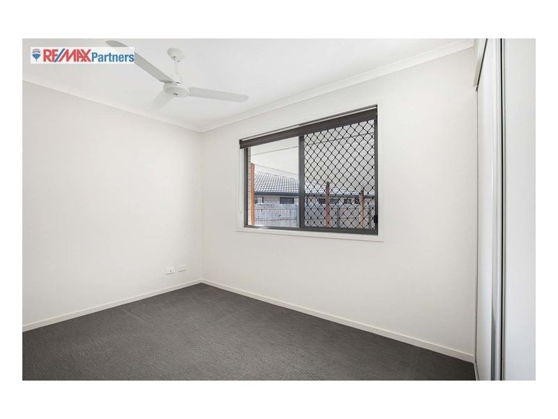 32 Crystal Court, Urangan QLD 4655