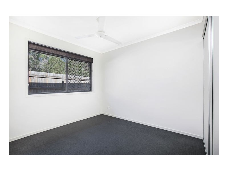 32 Crystal Court, Urangan QLD 4655