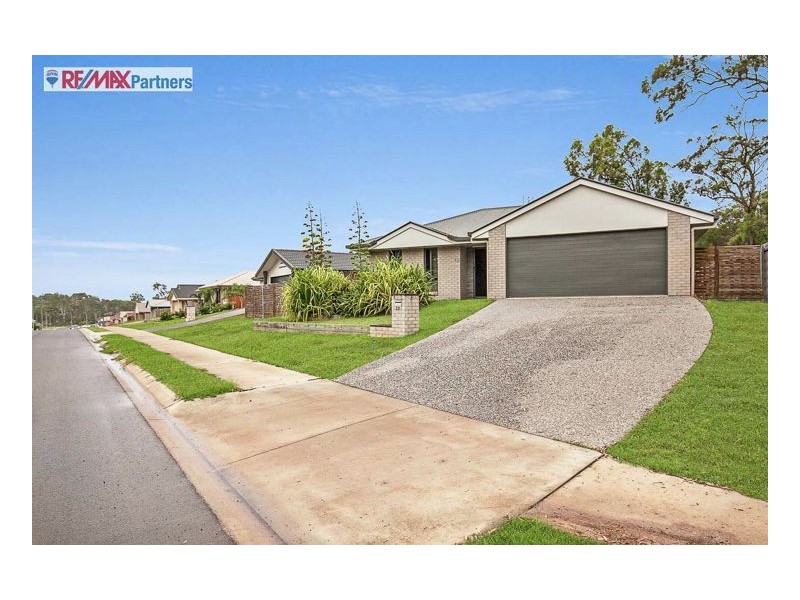 32 Crystal Court, Urangan QLD 4655