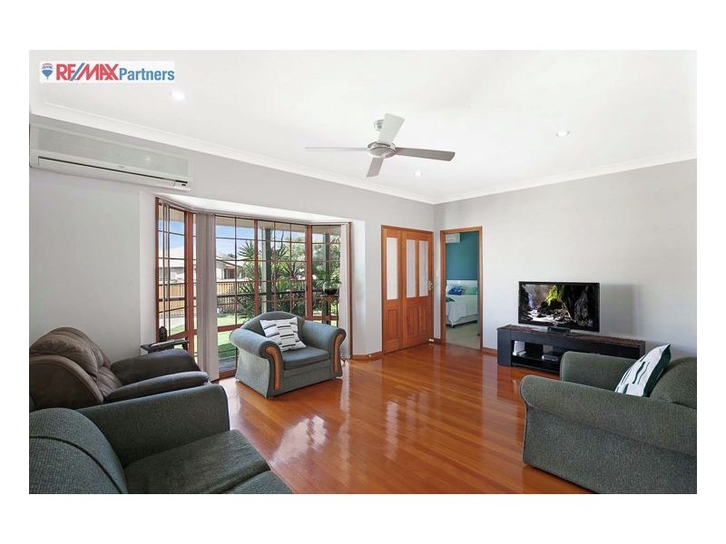 3 Rosalind Ct, Torquay QLD 4655