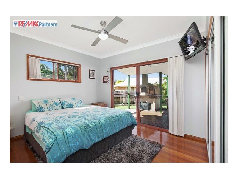 3 Rosalind Ct, Torquay QLD 4655