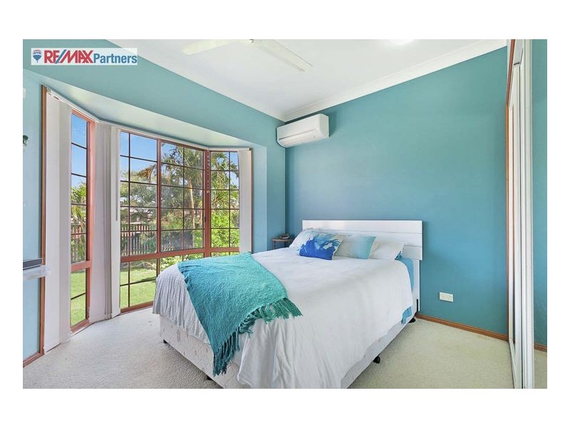 3 Rosalind Ct, Torquay QLD 4655
