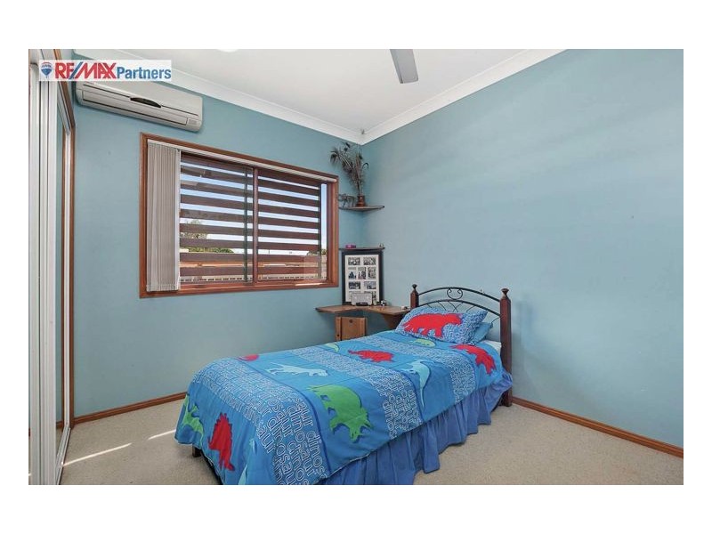 3 Rosalind Ct, Torquay QLD 4655