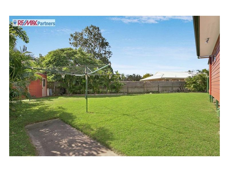3 Rosalind Ct, Torquay QLD 4655