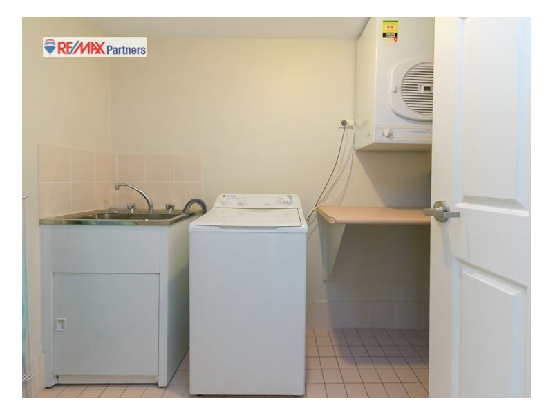8/397 Esplanade, Torquay QLD 4655