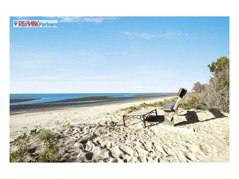 10 Ries Road, Toogoom QLD 4655