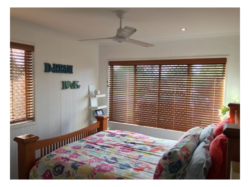 5 Vanda Street, Urangan QLD 4655
