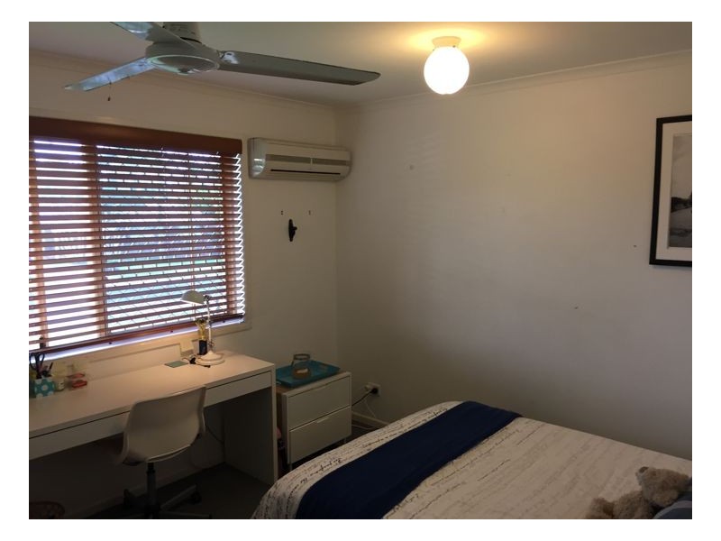 5 Vanda Street, Urangan QLD 4655