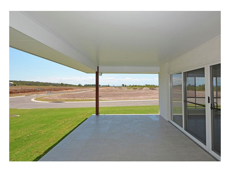 22 Mahalo Road, Booral QLD 4655