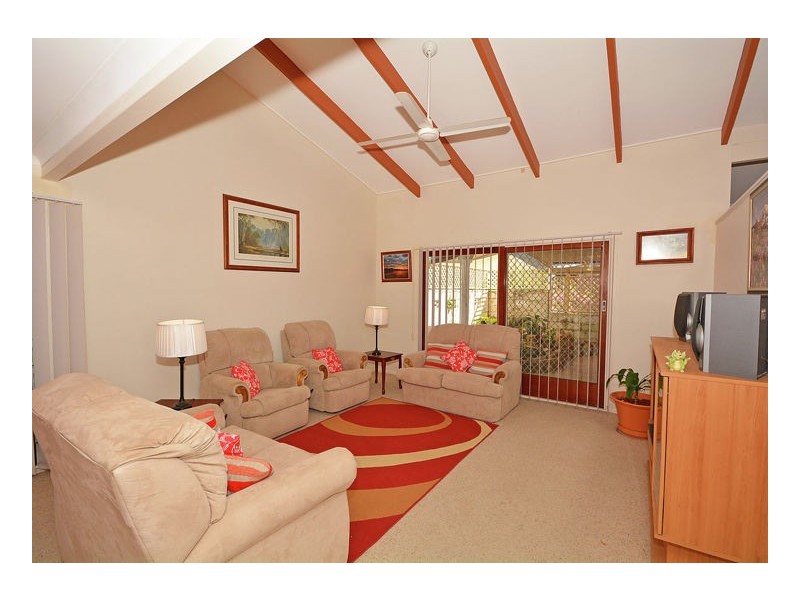 25 Hayworth Street, Point Vernon QLD 4655