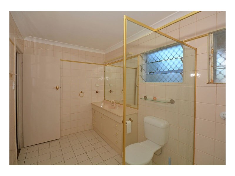 25 Hayworth Street, Point Vernon QLD 4655
