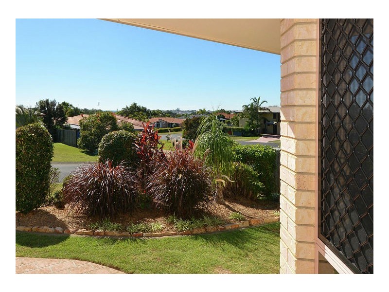 4 Nicholson Court, Urraween QLD 4655