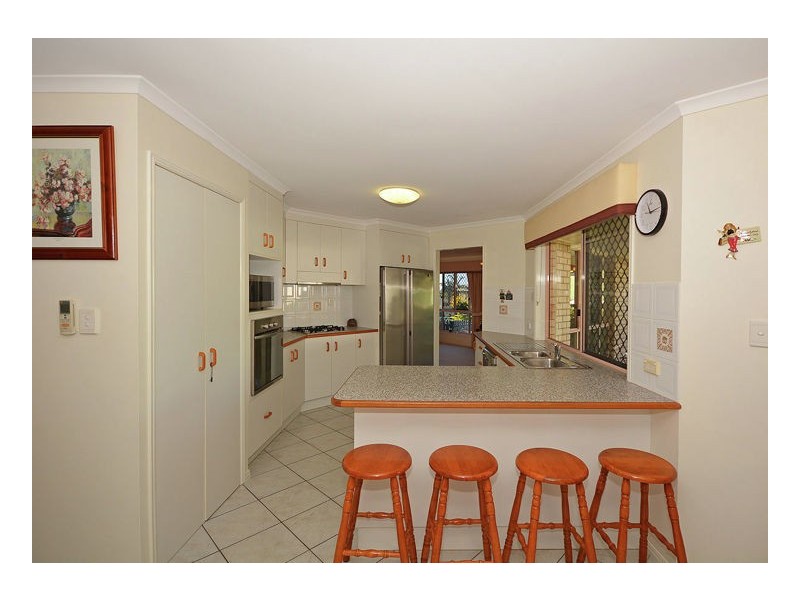 4 Nicholson Court, Urraween QLD 4655