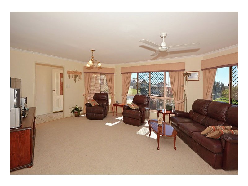 4 Nicholson Court, Urraween QLD 4655