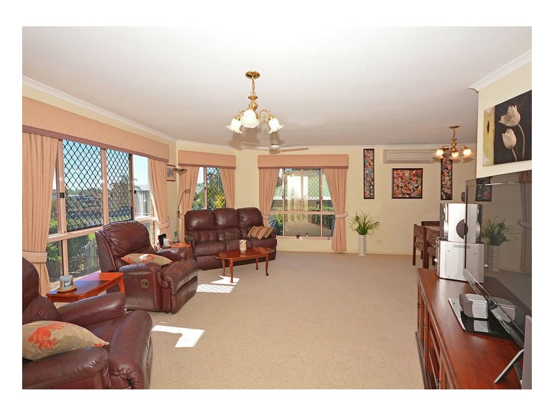 4 Nicholson Court, Urraween QLD 4655