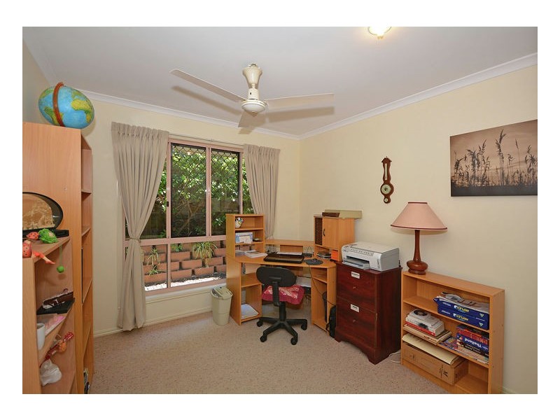 4 Nicholson Court, Urraween QLD 4655