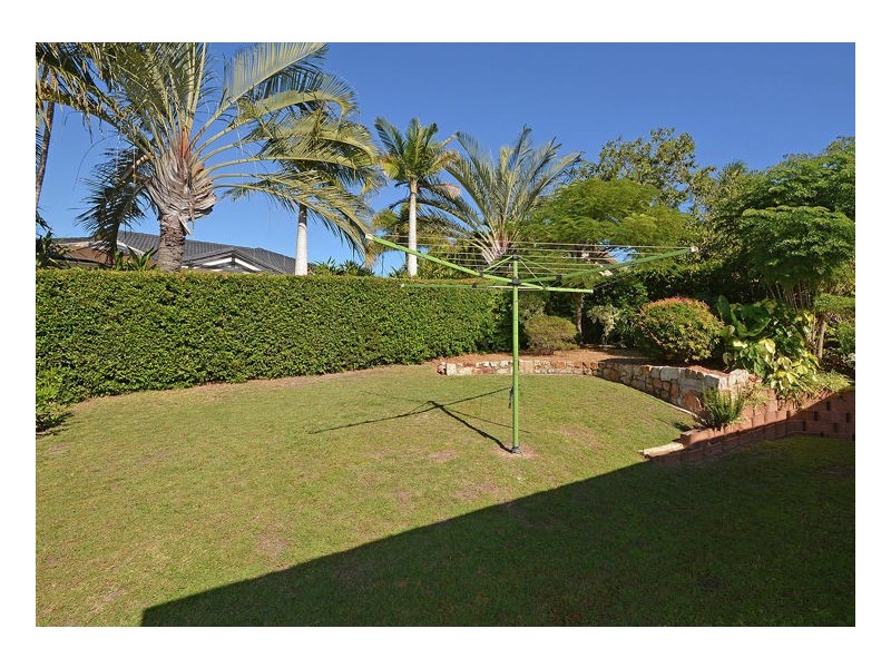 4 Nicholson Court, Urraween QLD 4655