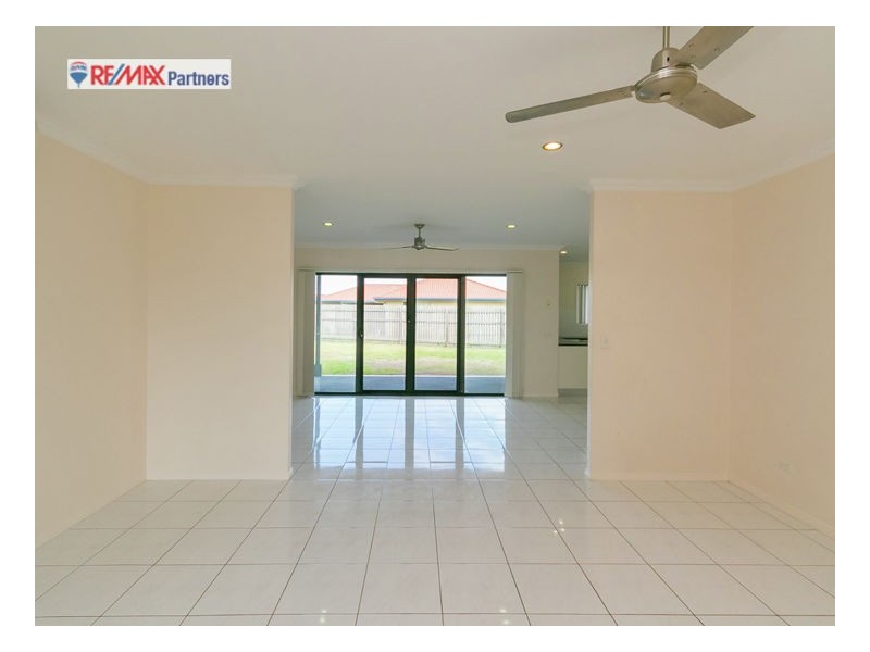 24 Bounty Circuit, Eli Waters QLD 4655