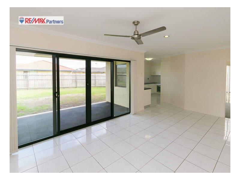 24 Bounty Circuit, Eli Waters QLD 4655