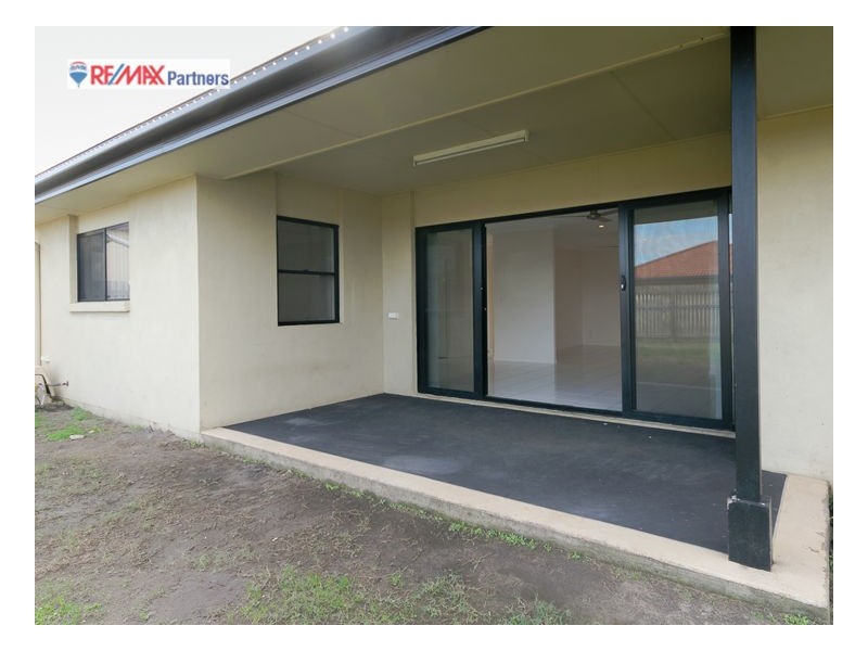 24 Bounty Circuit, Eli Waters QLD 4655