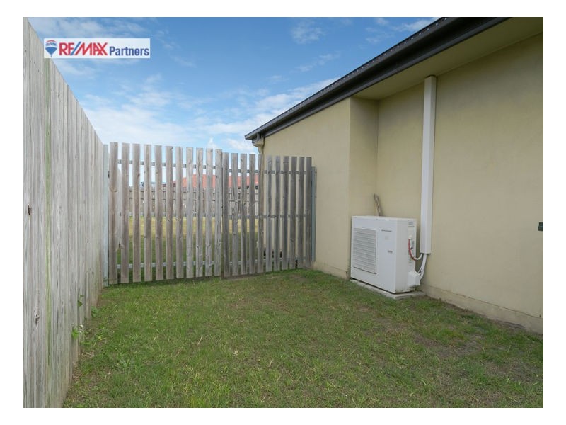 24 Bounty Circuit, Eli Waters QLD 4655