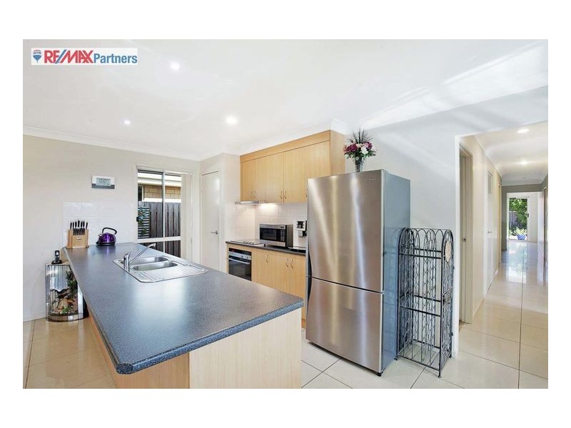 1/11 Daintree Drive, Urangan QLD 4655