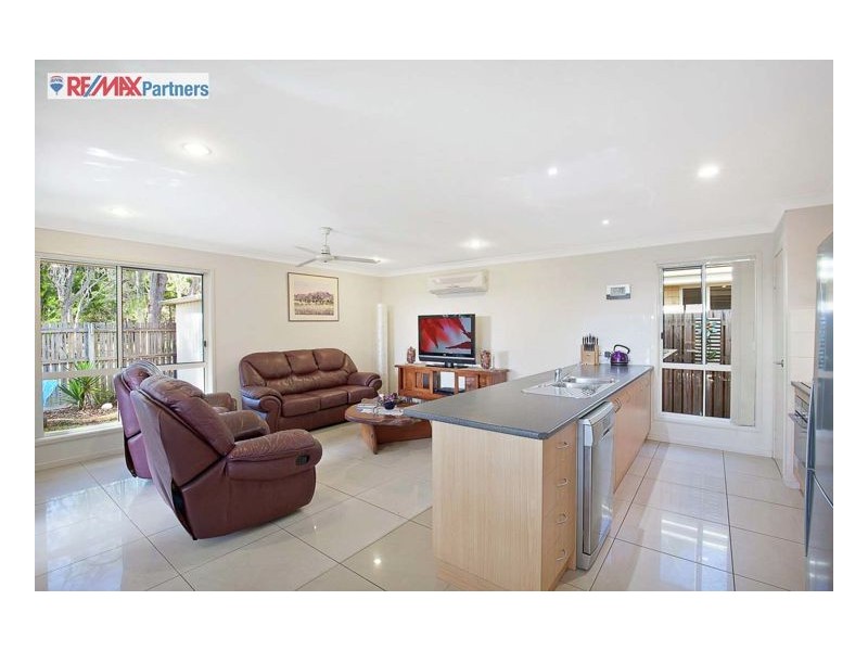 1/11 Daintree Drive, Urangan QLD 4655