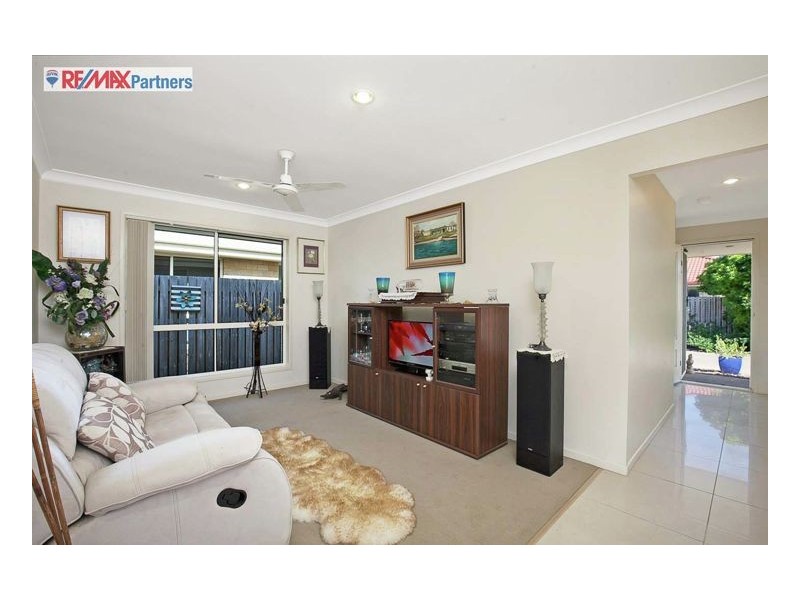 1/11 Daintree Drive, Urangan QLD 4655