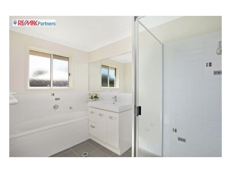1/11 Daintree Drive, Urangan QLD 4655